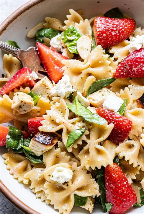 Strawberry Chicken And Spinach Pasta Salad Recipe Runner