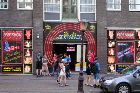 sex theater in amsterdam red light district dutchreview