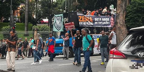 Manifestação De Sindicatos Das Forças De Segurança De Minas Fecha Avenida Afonso Pena