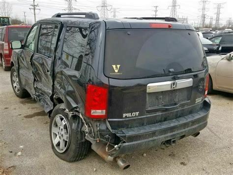 The crossbars aren't that strong and the roof holding the rails isn't particularly strong. Roof Rail Luggage Rack Set 75250-SZA-A03ZA Honda Pilot ...