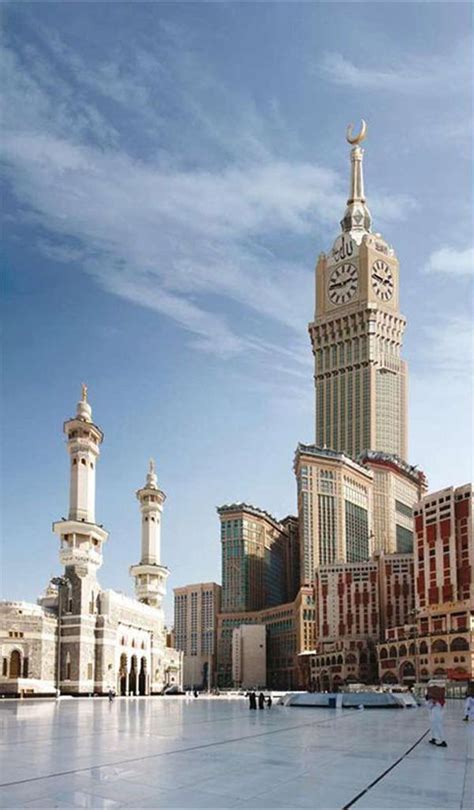 Makkah royal clock tower hotel completed at 601 meters as the tallest building in 2012 and the second tallest building in the world. .: Menara Jam Mekkah