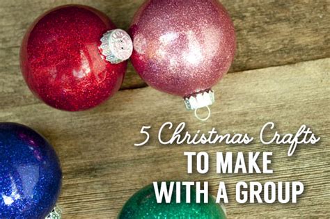 5 Christmas Crafts You Can Make With A Group Clumsy Crafter