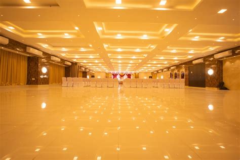 Maruti suzuki india limited has announced a transformation and new showrooms are now named as maruti suzuki arena. Maharaja Banquet Hall Thane West, Mumbai | Banquet Hall ...