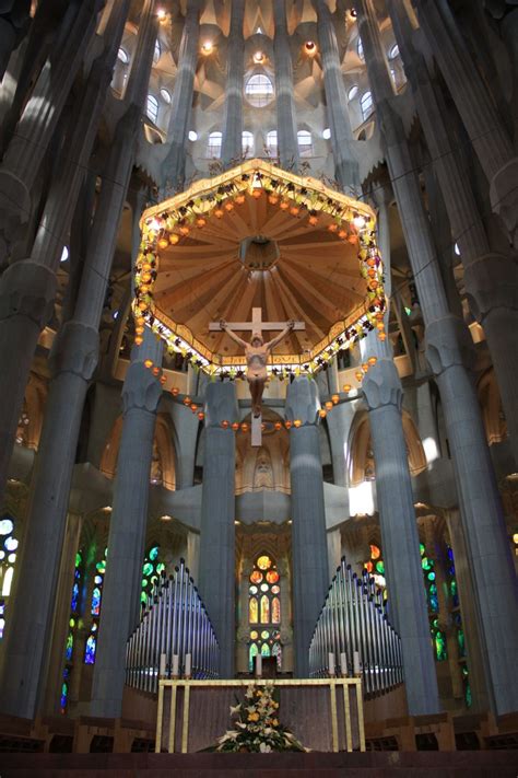 The basílica de la sagrada família, also known as the sagrada família, is a large unfinished roman catholic minor basilica in the eixample district of barcelona, catalonia, spain. BARCELONA: INSIDE THE SAGRADA FAMILIA ~ Beautiful places ...