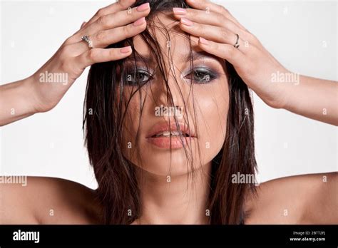 Beauty Portrait Woman Wet Hair Hi Res Stock Photography And Images Alamy