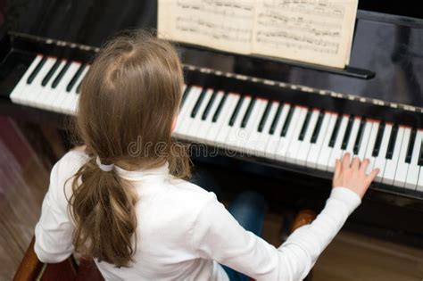 Little Girl Play The Piano Stock Image Image Of Lifestyle 133684485