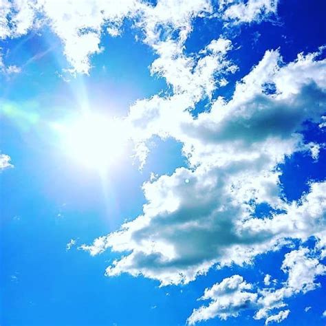 青空 夏空 空 青空 雲 フレア 空が好きな人と繋がりたい 写真 携帯カメラ Artofjapan