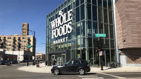 With more than 25 years of experience at whole foods market, jeff has leadership experience in five different regions, with a varied background in both operations and product buying and sourcing. Whole Foods Market opens new Lakeview location: One ...
