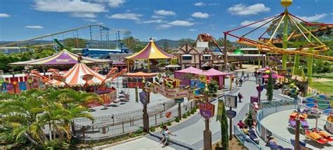 Dreamworld Gold Coast Australia In 2020 Gold Coast Park Around