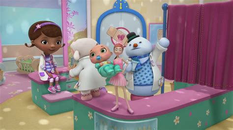 Image Dress Up Daisy And Baby Lilly Doc Mcstuffins Wiki