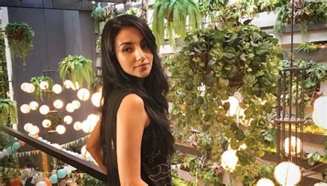Attalarik syah mengisyaratkan tsania marwah boleh menjenguk meski belum ada kepastian, kapan atalarik syah dan tsania marwah akan menggelar pernikahan, namun pasangan ini siap. Tsania Marwa, Hubungannya dengan Atalarik Syach Semakin ...