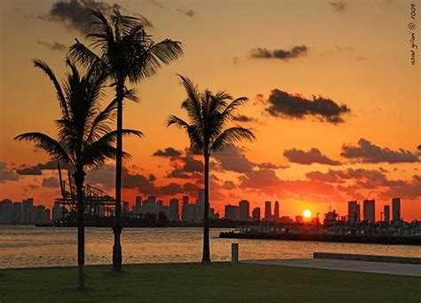 Miami Beach Sunset Miami Sunset South Beach Miami Miami Travel