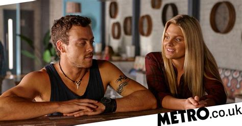 Home And Away Spoilers Dean Kisses Ziggy But Has He Made A Mistake