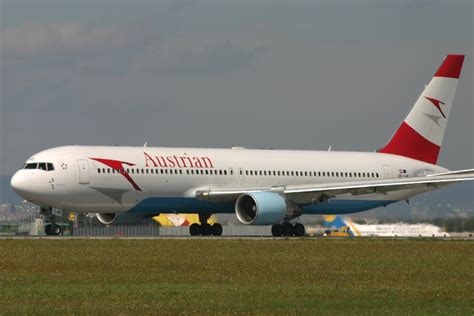 Boeing 767 300 Widebody Parade Austrian Airlines