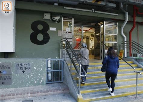 快醒醒，英雄。 距游戏首次公布的八年后， 《赛博朋克2077》终于正式和大家见面了。 进入夜之城的钥匙现在就握在你的手中。 是时候偷一波装备，寻一些刺激或是来一两场超梦体验了! 葵盛西邨第8座及麗晶花園第6座共添4病例 大廈居民須再強制檢測｜即時新聞｜港澳｜on.cc東網