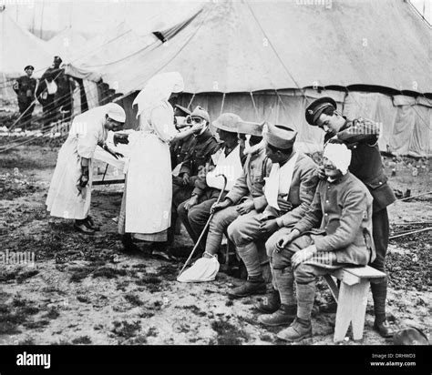 British Casualty Clearing Station Western Black And White Stock Photos