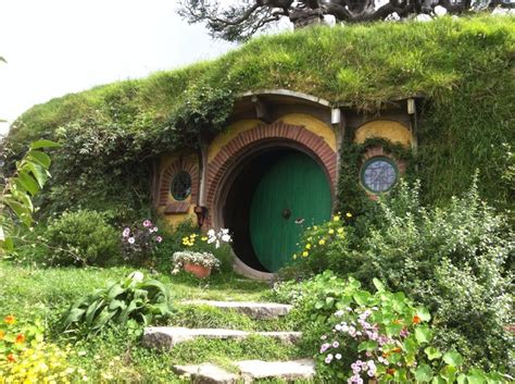 Bilbos Hobbit Hole Hobbit House The Hobbit Backyard