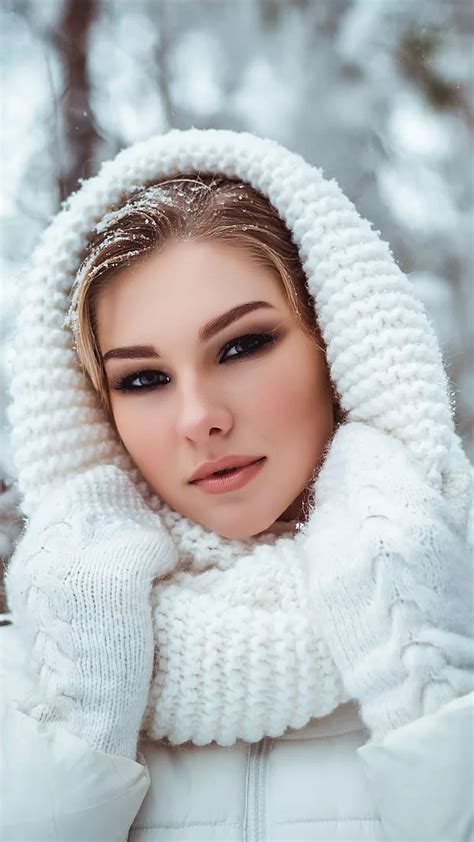 1080p free download beauty bonito blonde cold face girl snow white winter hd phone