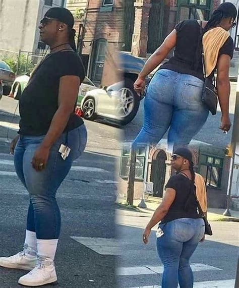 Lady With Big Backside Causes Commotion On The Streets Trends Online Photos Romance 2