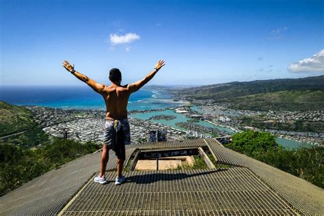 Koko Head Hike Koko Crater Trail And Stairs In Oahu Hawaii
