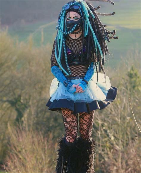 Pin By Rwlockwood On Cyber Goth Goth Subculture Cybergoth Cybergoth