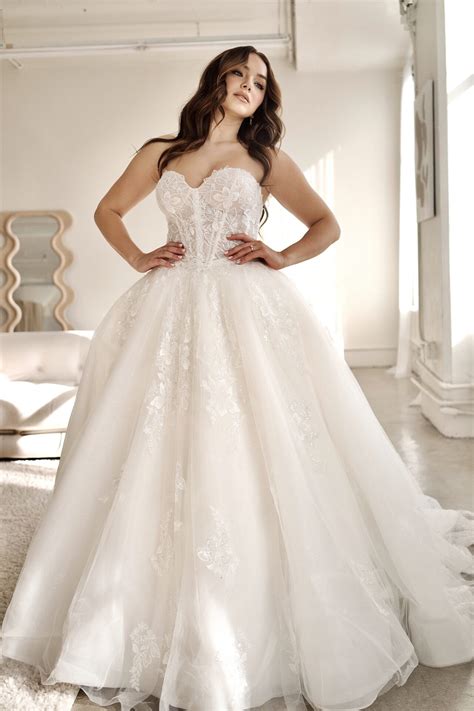 Strapless Lace Corset Ball Gown Wedding Dress Kleinfeld Bridal