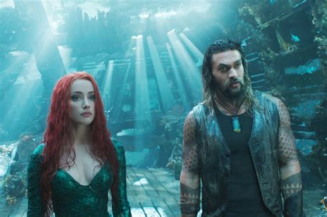 Amber Heard vai aparecer em Aquaman 2 Entenda a situação da atriz no filme