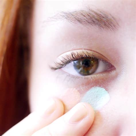 Get Rid Of Under Eye Circles With Green And Orange Into