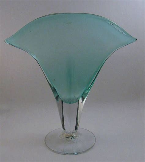 Vintage Blenko Fan Vase In Hand Blown Teal And Clear Art Glass Etsy Glass Art Hand Blown