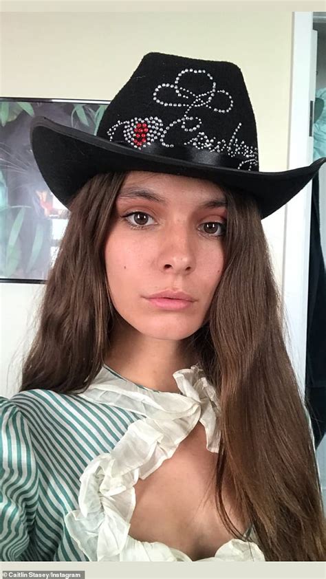 Caitlin Stasey Posts Yet Another Explicit Photo On Instagram Daily Mail Online