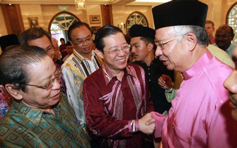 Lim kit siang founded the dap in 1965. You were in bed with kleptocrats, Zaid ticks off Kit Siang ...