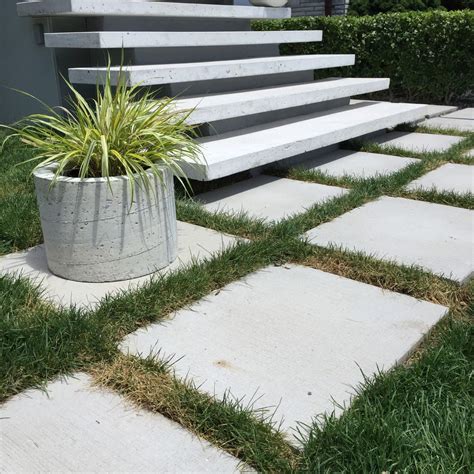 Then use your straight edge to level the surface. Floating Concrete Steps - Modern - Landscape - Toronto ...