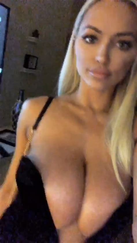 Lindsey Pelas Shows Off Her Huge Boobs For All Photos 2862 The Best