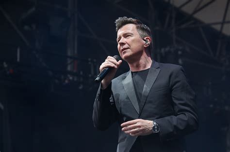 (dave j hogan/getty images) july 28, 2021 at 7:49 pm. Rick Astley Just RickRolled All of TikTok, Now Known as ...