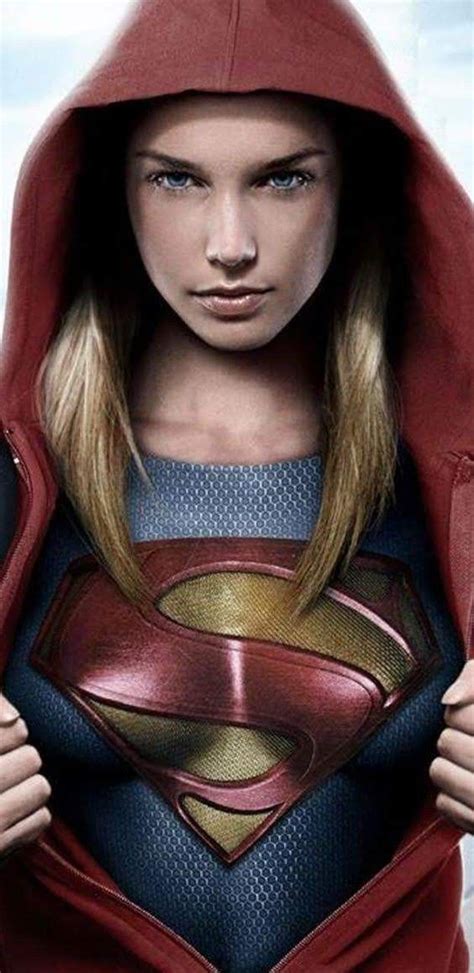 superwoman character minimalis