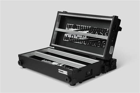 Maybe you would like to learn more about one of these? 12/104HP portable eurorack modular case Performer series Pro - MDLRCASE