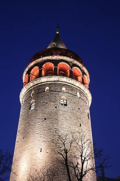 Premium Photo Galata Tower In Beyoglu Istanbul City Turkey