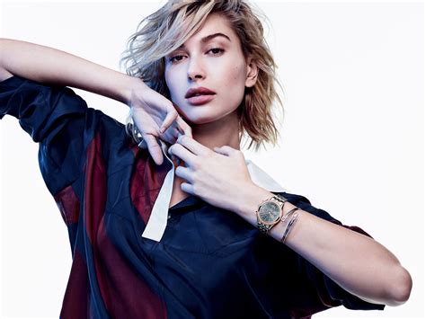 Hailey Baldwin Supermodel And Fiancé Of Justin Bieber Signed As Face