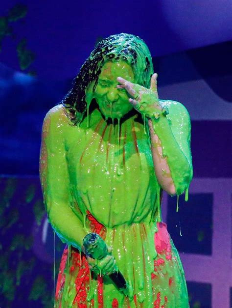 Demi Lovato Goes From Glam To Gunge As Shes Slimed At The Nickelodeon