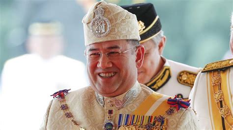 Malaysia Crowns New Youthful King A Devout Muslim Who Loves Extreme Sports World News