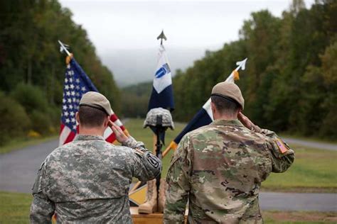 U S Army Soldiers Salute A Combat Field Cross At Nara And Dvids
