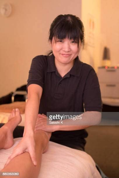 Japanese Foot Massage Photos And Premium High Res Pictures Getty Images