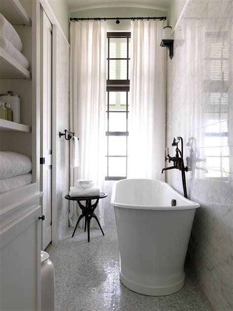 20 Narrow Bathtubs For Small Spaces