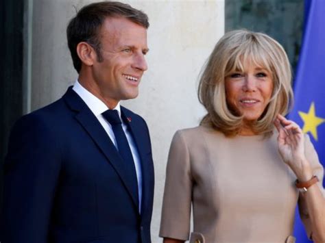 Find the perfect emmanuel macron wife stock photos and editorial news pictures from getty browse 9,214 emmanuel macron wife stock photos and images available, or start a new search to. Emmanuel Macron Wife, Age, Shirtless | celebrity gossip ...