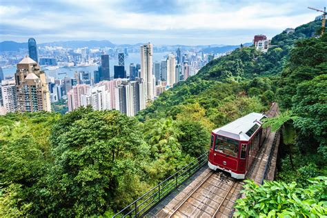 Cheap Sightseeing in and Around Hong Kong