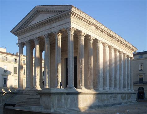 Y aunque no es tan impresionante como el partenón de atenas, ni tan elegante como el panteón en roma, la maison. Maison Carrée — Wikipédia