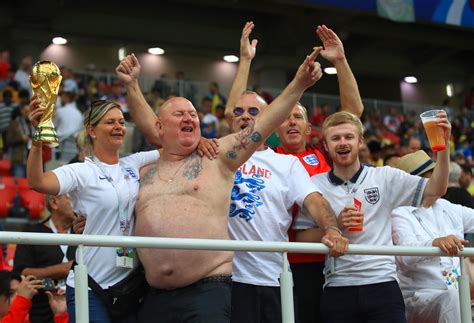 Share the best gifs now >>>. How the footballing world reacted to England's stunning ...