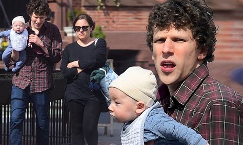 Jesse Eisenberg Debuts Newborn Baby Boy In Nyc Daily Mail Online