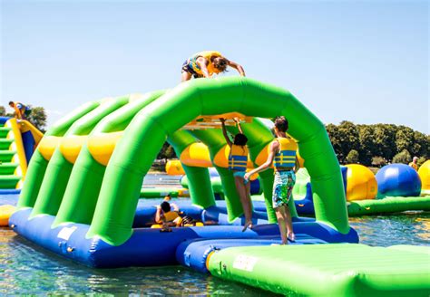 Giant Adults Inflatable Water Theme Park For Lake Sea With Logo Printed