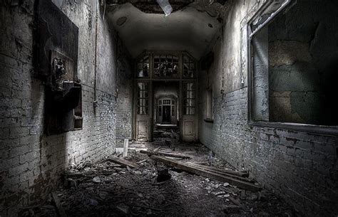 Abandoned Mental Asylum 50 Pics